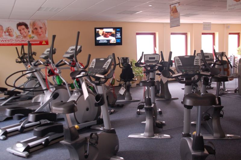 Cardio-Bereich mit Ausdauergeräten im Fitnessstudio Leinefelde
